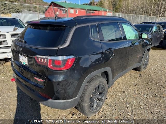 3C4NJDDB0JT410081 2018 JEEP COMPASS photo no. 4
