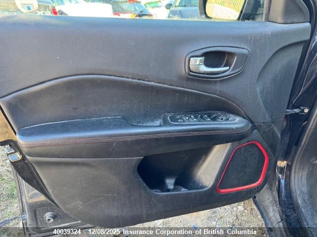3C4NJDDB0JT410081 2018 JEEP COMPASS photo no. 6