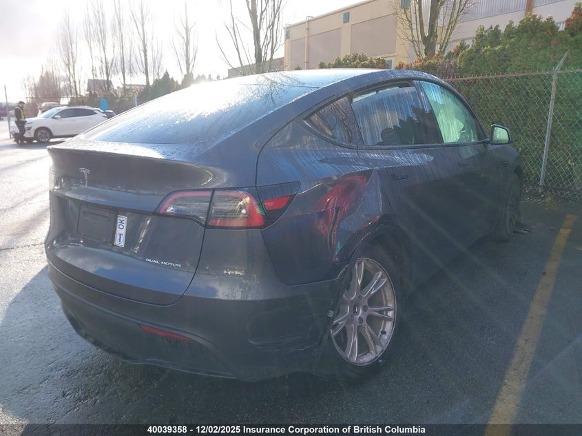 LRWYGDEE0PC265467 2023 TESLA MODEL Y photo no. 4