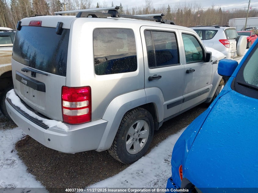 1J4PN2GK4AW140418 2010 JEEP LIBERTY (NORTH AMERICA) photo no. 4