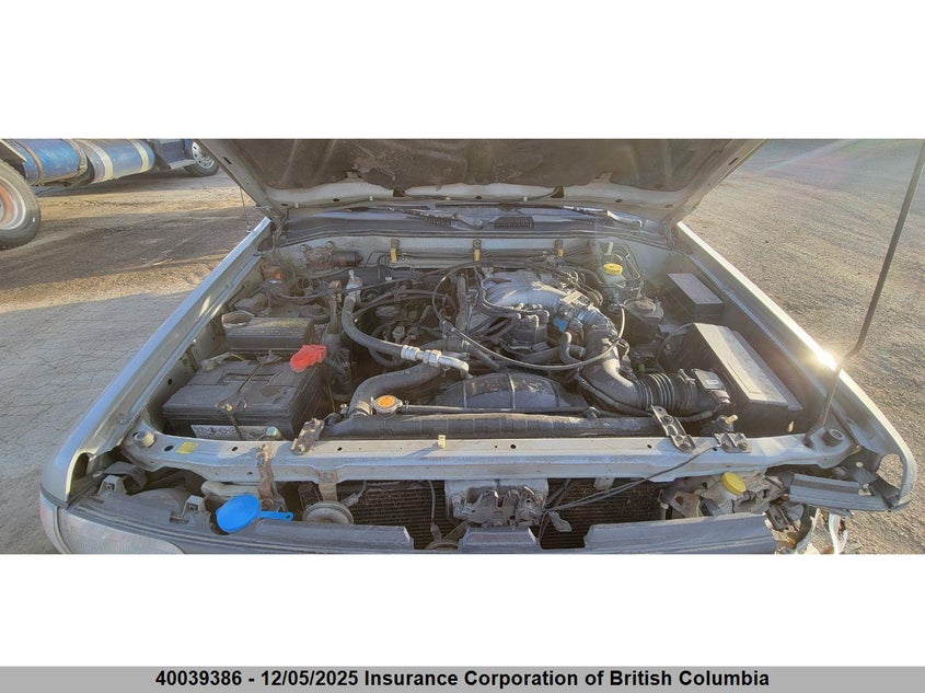 JN8AR05Y6WW251138 1998 NISSAN PATHFINDER photo no. 11