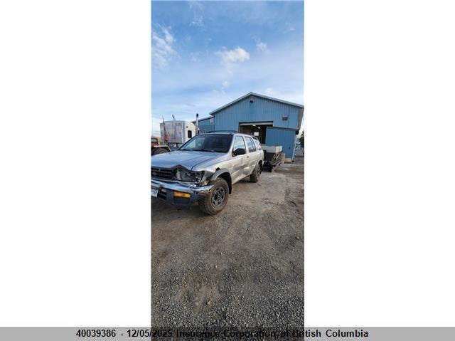 JN8AR05Y6WW251138 1998 NISSAN PATHFINDER photo no. 2