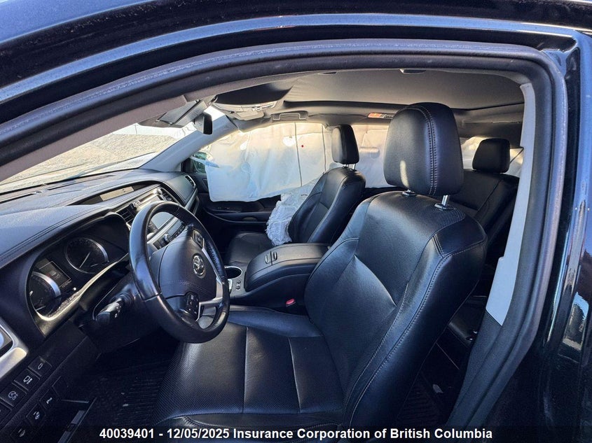 5TDDZRFHXKS744844 2019 TOYOTA HIGHLANDER photo no. 11