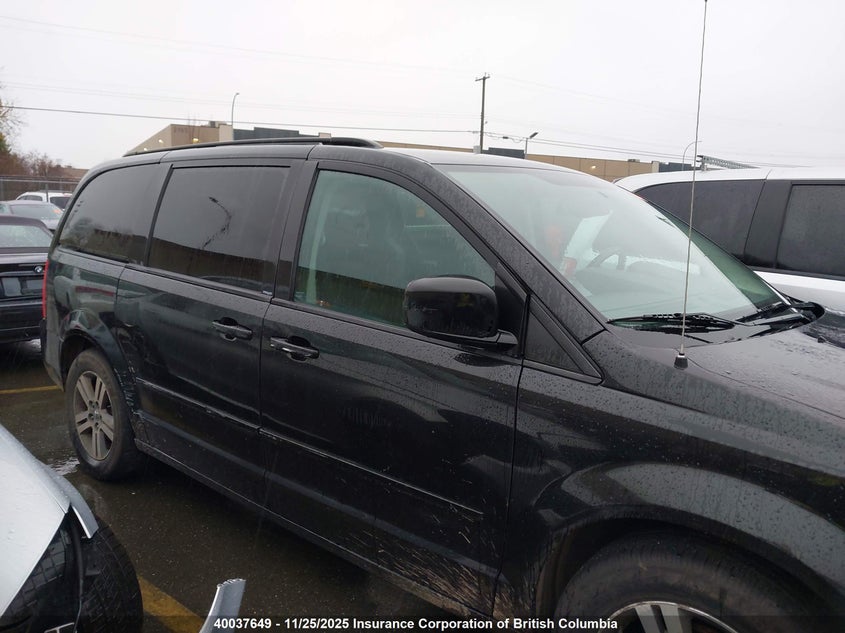 2D4RN4DE7AR220624 2010 DODGE CARAVAN photo no. 13