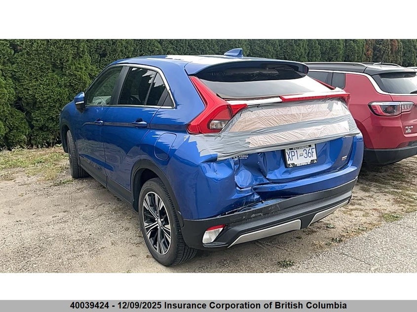 JA4AT4AA0JZ617917 2018 MITSUBISHI ECLIPSE CROSS photo no. 3