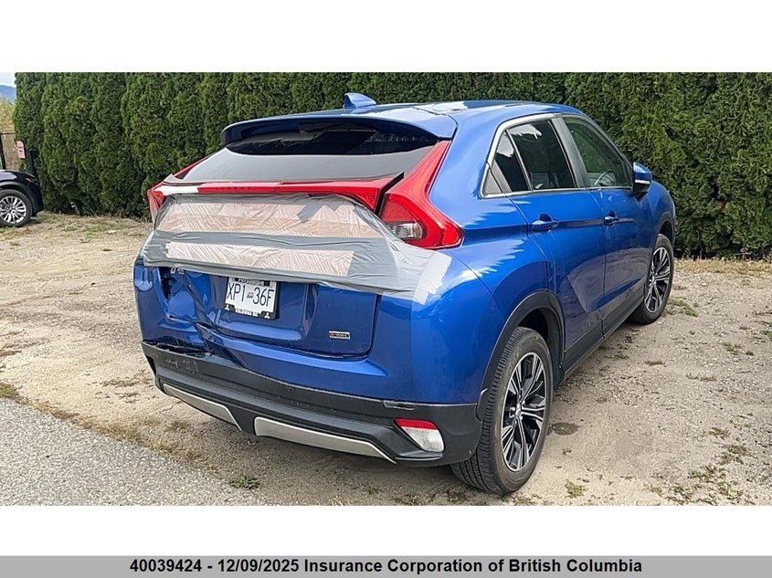 JA4AT4AA0JZ617917 2018 MITSUBISHI ECLIPSE CROSS photo no. 4