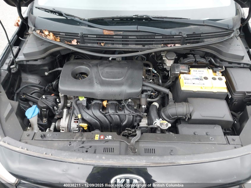 3KPA25AB7JE039379 2018 KIA RIO photo no. 10