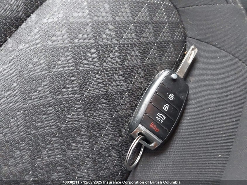 3KPA25AB7JE039379 2018 KIA RIO photo no. 11