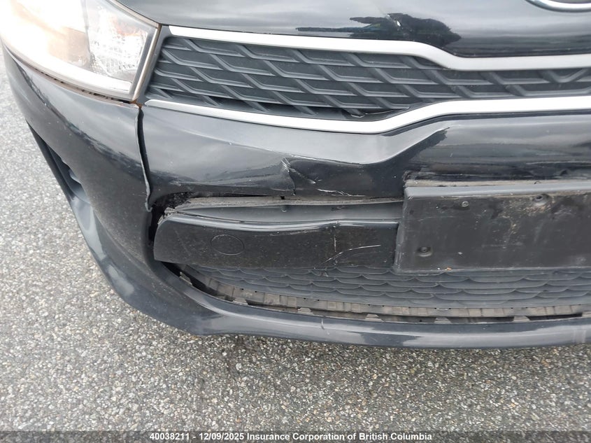 3KPA25AB7JE039379 2018 KIA RIO photo no. 21