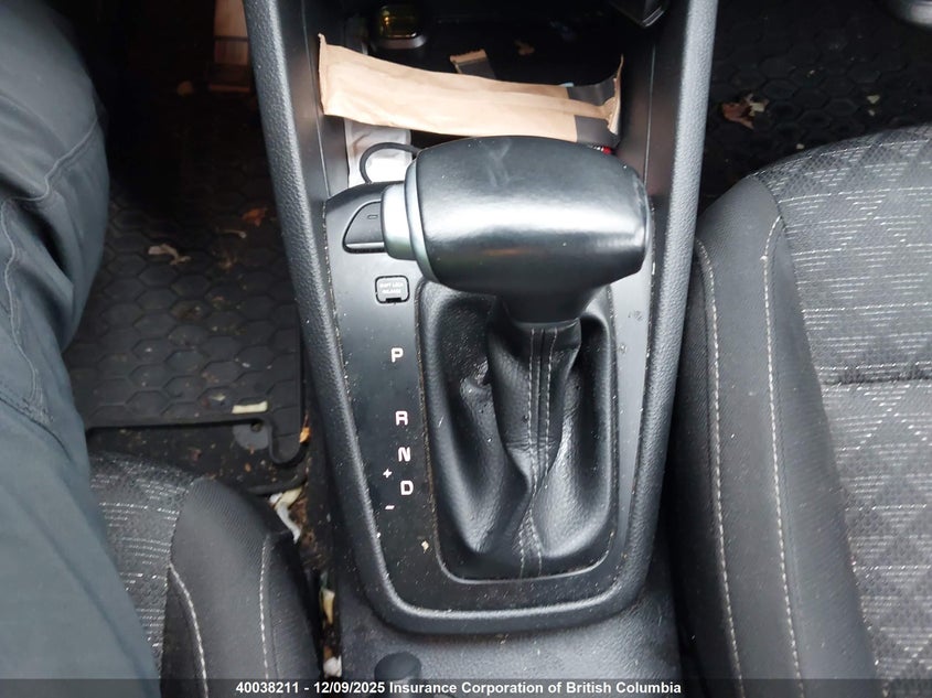 3KPA25AB7JE039379 2018 KIA RIO photo no. 22
