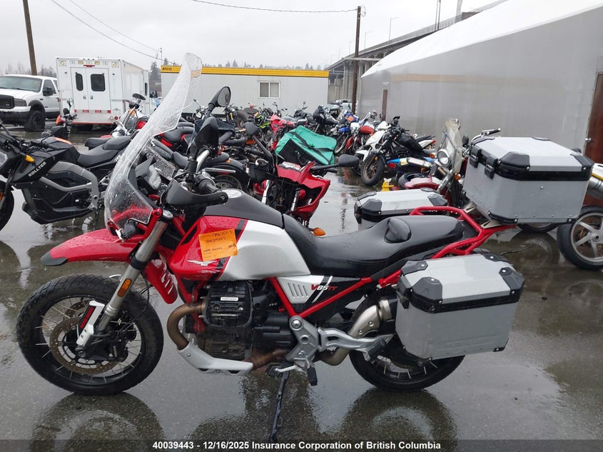 ZGUKYUA05MM000238 2021 MOTO GUZZI  photo no. 14