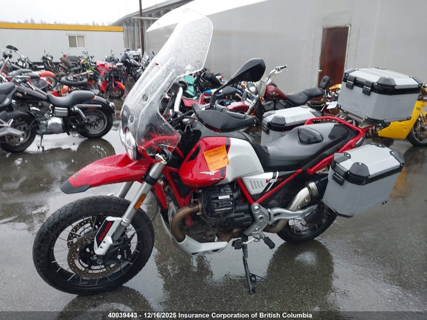 ZGUKYUA05MM000238 2021 MOTO GUZZI  photo no. 2