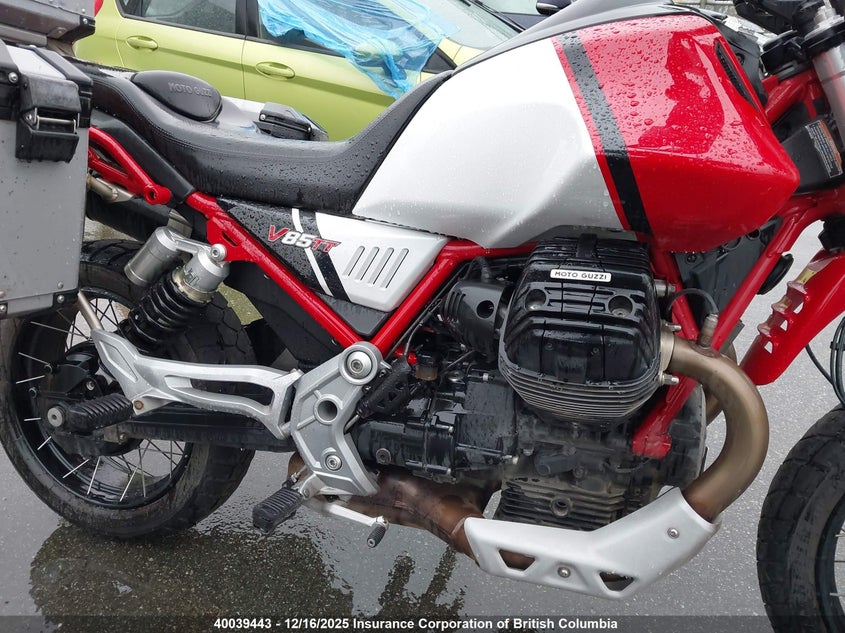 ZGUKYUA05MM000238 2021 MOTO GUZZI  photo no. 8