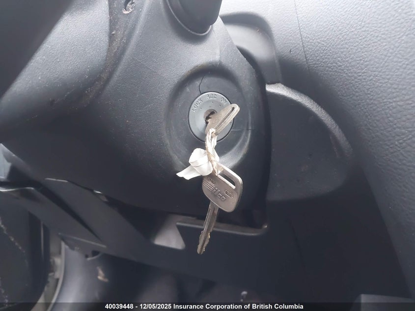JTDBT923271041049 2007 TOYOTA YARIS photo no. 11