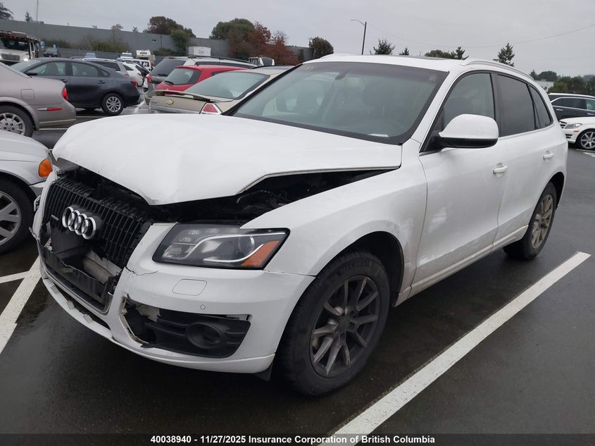 WA1LKCFP4AA012851 2010 AUDI Q5 photo no. 2
