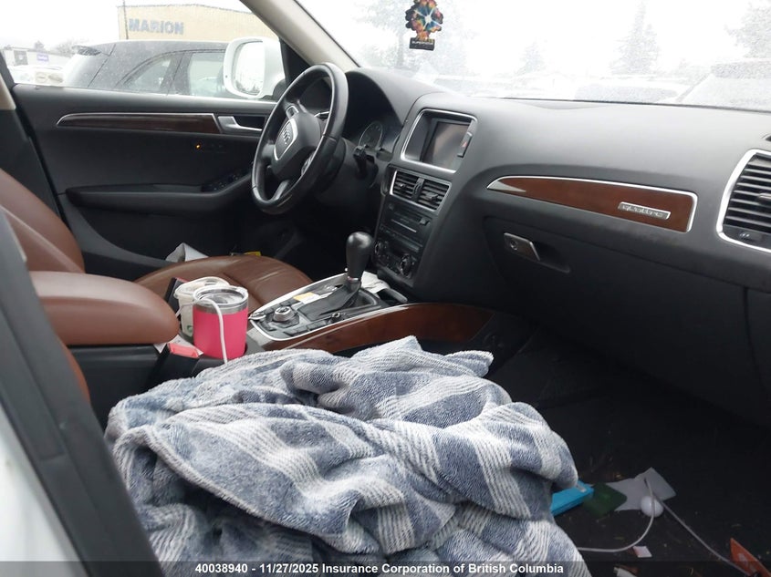WA1LKCFP4AA012851 2010 AUDI Q5 photo no. 5