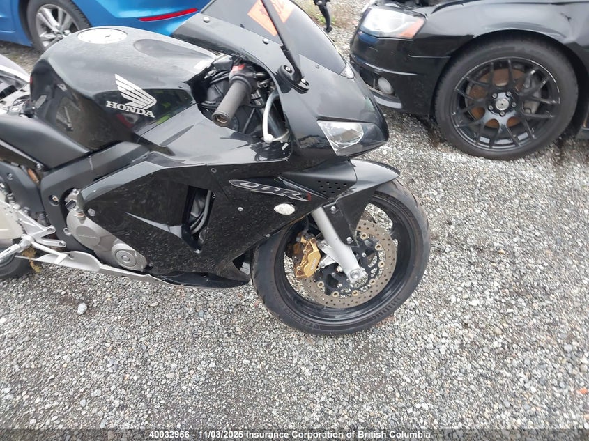 JH2PC37293M001490 2003 HONDA CBR photo no. 2