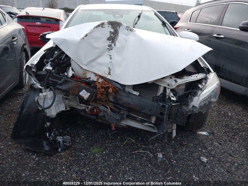 2T1BURHE0JC116405 2018 TOYOTA COROLLA photo no. 13