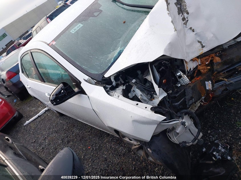 2T1BURHE0JC116405 2018 TOYOTA COROLLA photo no. 14
