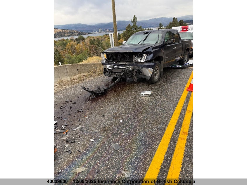 3GTRKVE38AG209498 2010 GMC SIERRA photo no. 2