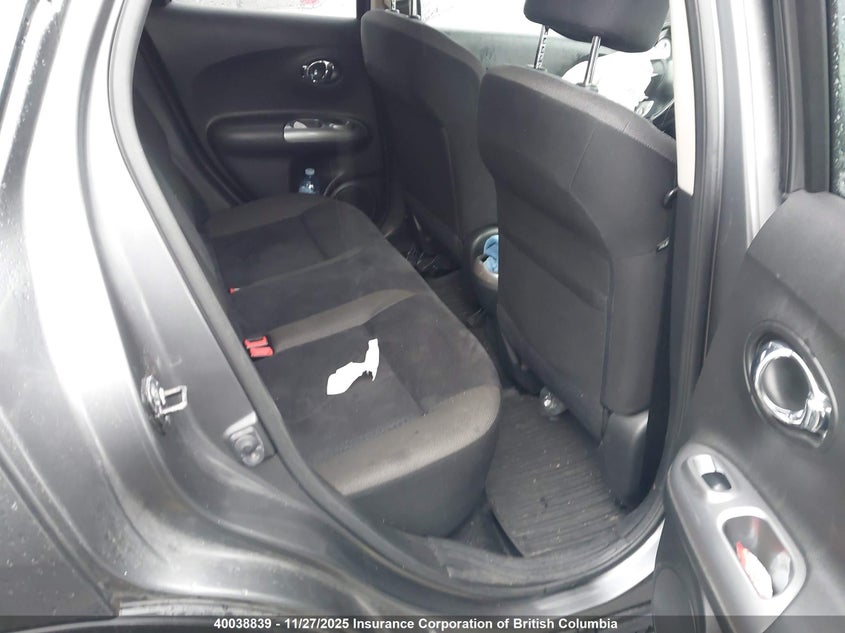 JN8AF5MR4BT011033 2011 NISSAN JUKE photo no. 8