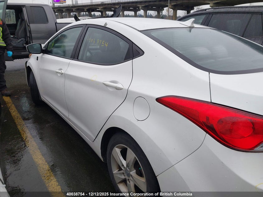 5NPDH4AE5BH023243 2011 HYUNDAI ELANTRA photo no. 3