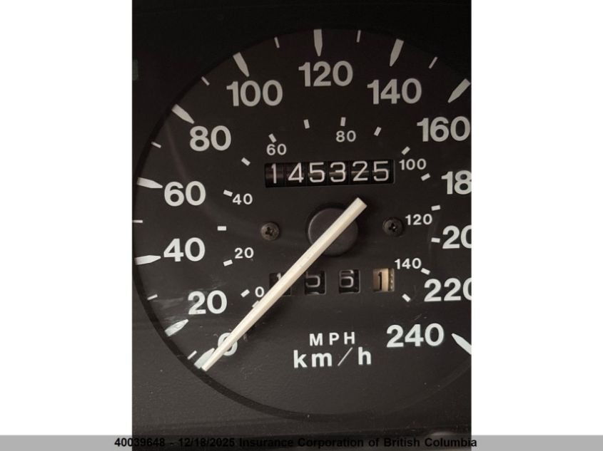 1995 Mazda Mx-3 Precedia Rs VIN: JM1EC4330S0409712 Lot: 40039648