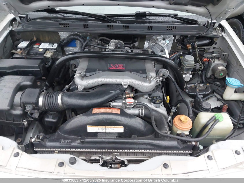 JS3TX92V044104090 2004 SUZUKI XL7 photo no. 10