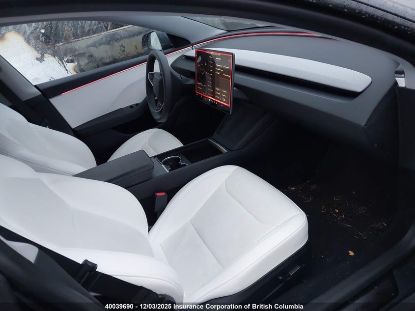 LRW3E7FA3RC246346 2024 TESLA MODEL 3 photo no. 5