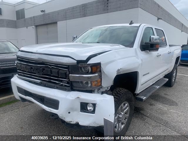 1GC4K0E83GF200517 2016 CHEVROLET SILVERADO photo no. 2