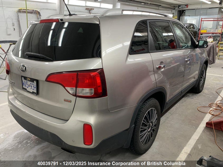 5XYKTCA63FG601877 2015 KIA SORENTO photo no. 4