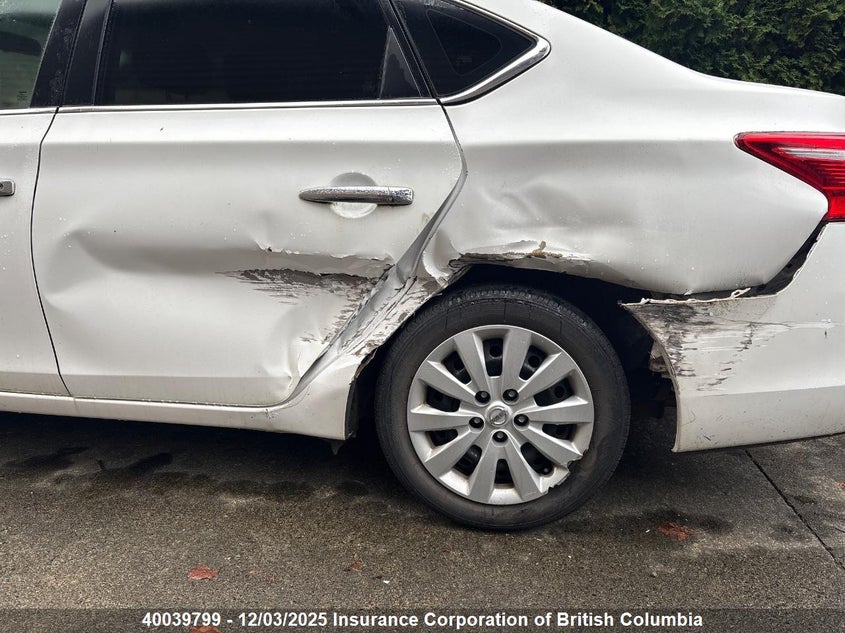 3N1AB7AP7HL677342 2017 NISSAN SENTRA photo no. 9