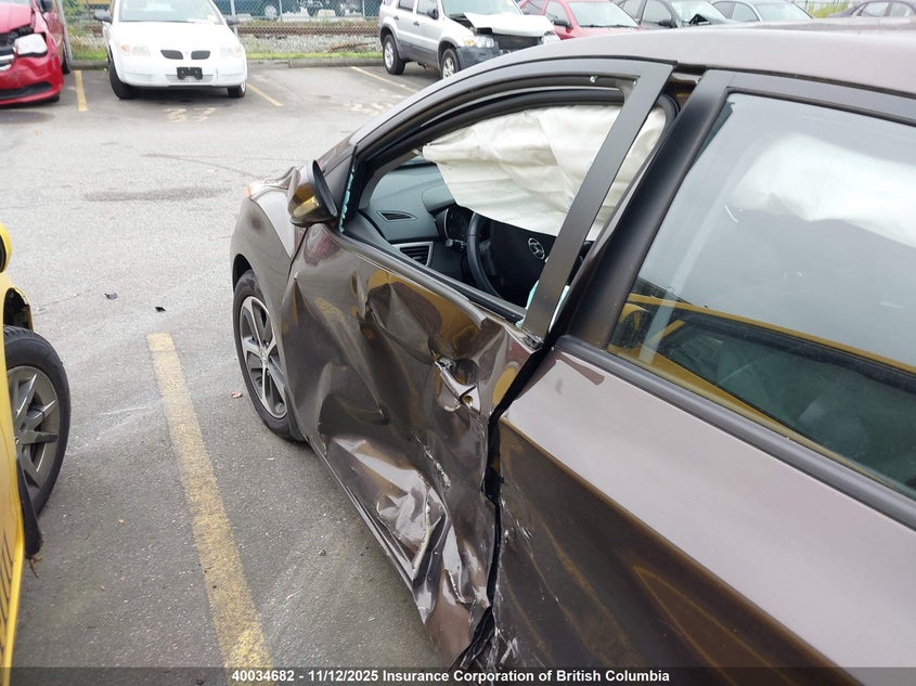 KMHD35LH0GU294361 2016 HYUNDAI ELANTRA photo no. 12