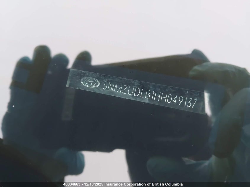 5NMZUDLB1HH049137 2017 HYUNDAI SANTA FE photo no. 18
