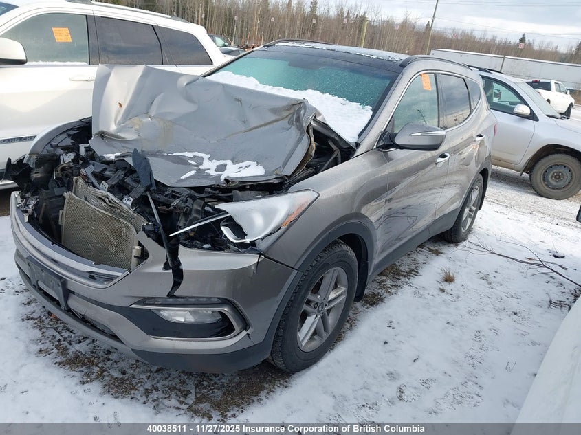 5NMZUDLB1JH075551 2018 HYUNDAI SANTA FE photo no. 2
