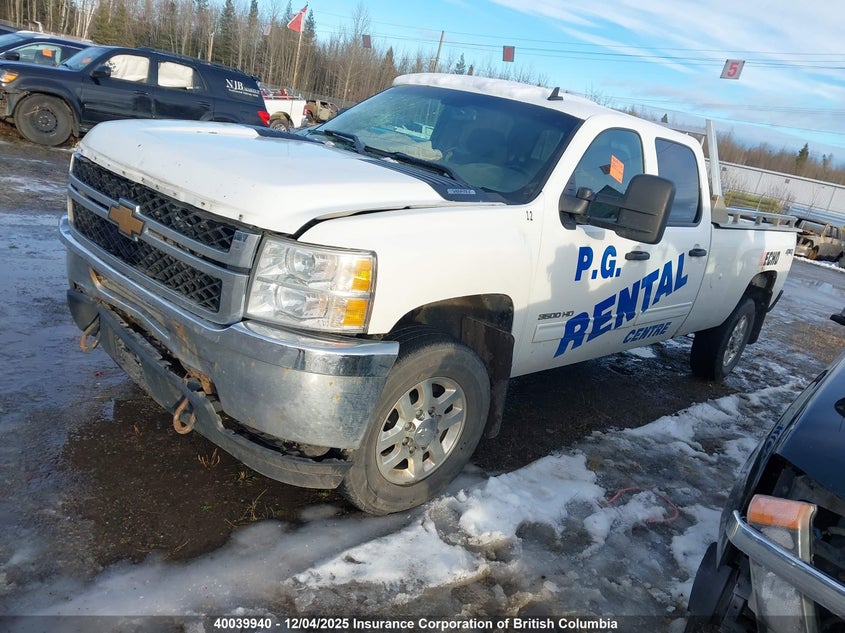 1GC4K0CG5DF204848 2013 CHEVROLET SILVERADO photo no. 2