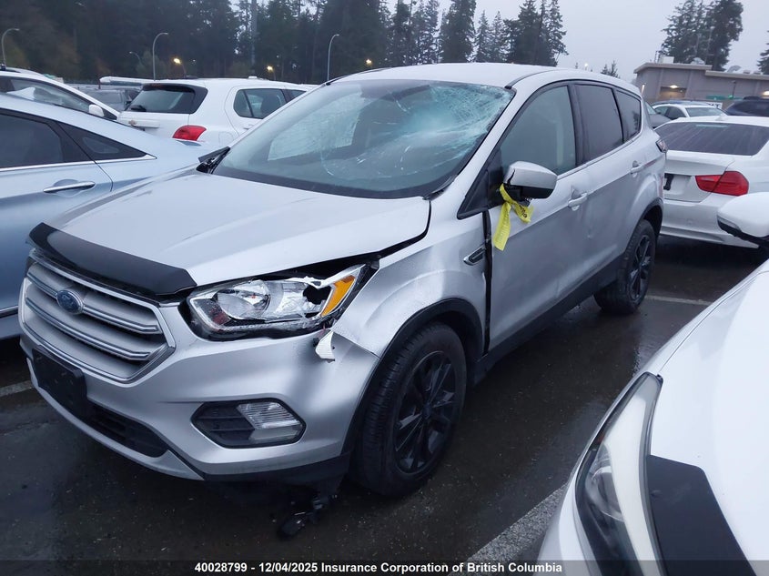 1FMCU0GD4HUD89641 2017 FORD ESCAPE photo no. 2