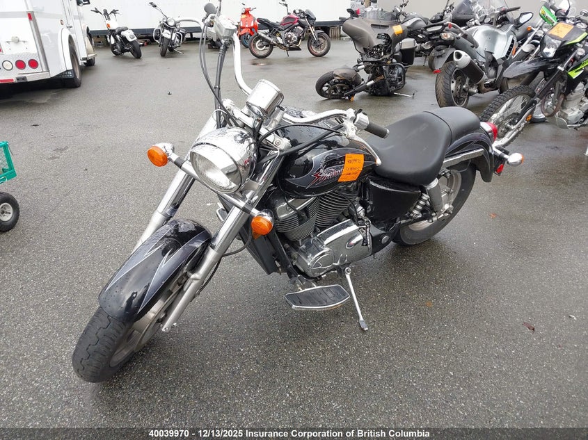 1HFSC43281A100045 2001 HONDA VT photo no. 2