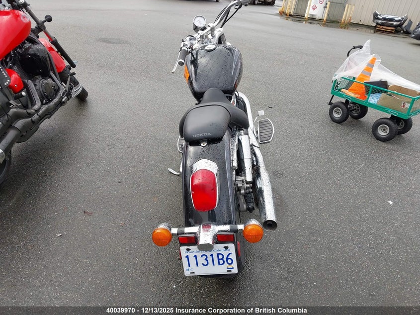 1HFSC43281A100045 2001 HONDA VT photo no. 6