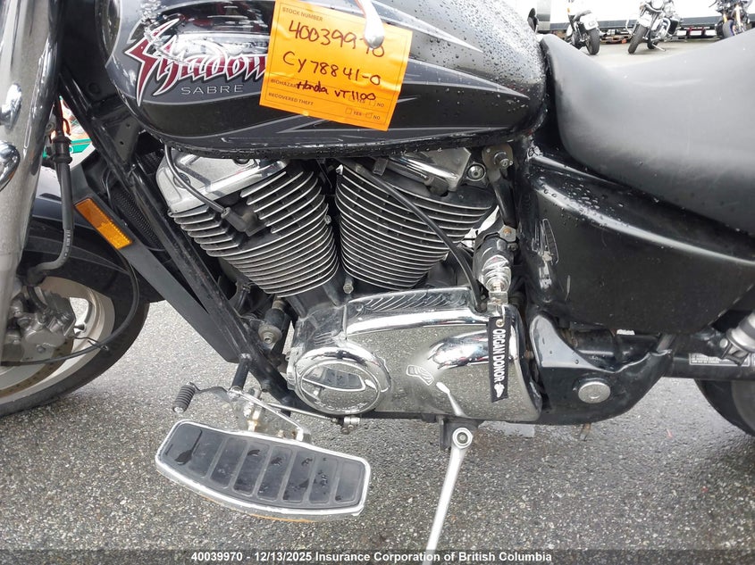 1HFSC43281A100045 2001 HONDA VT photo no. 9