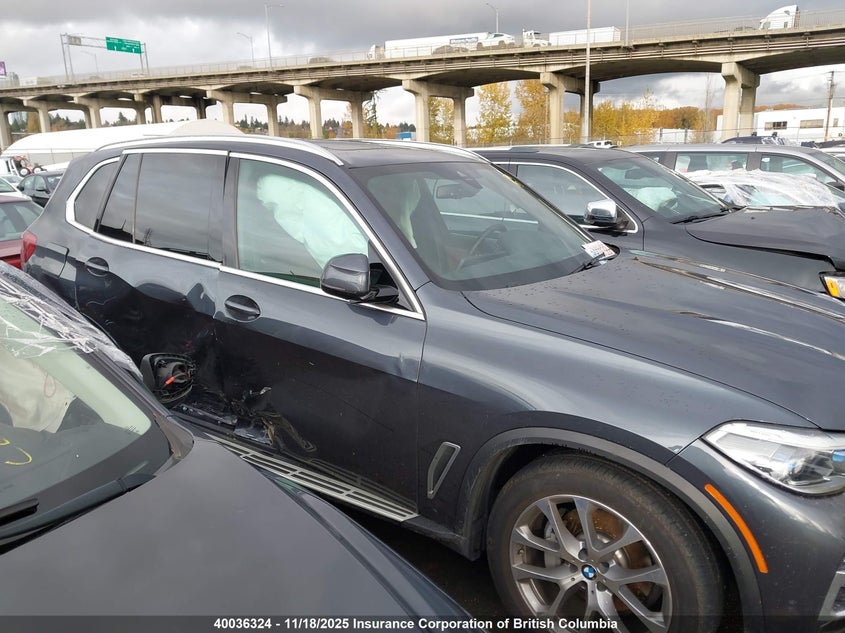 5UXCR6C58KLL03895 2019 BMW X5 photo no. 14