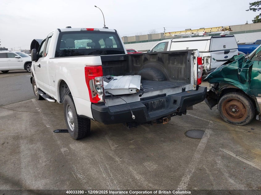 1FT8X3A67MEE17840 2021 FORD F350 photo no. 3