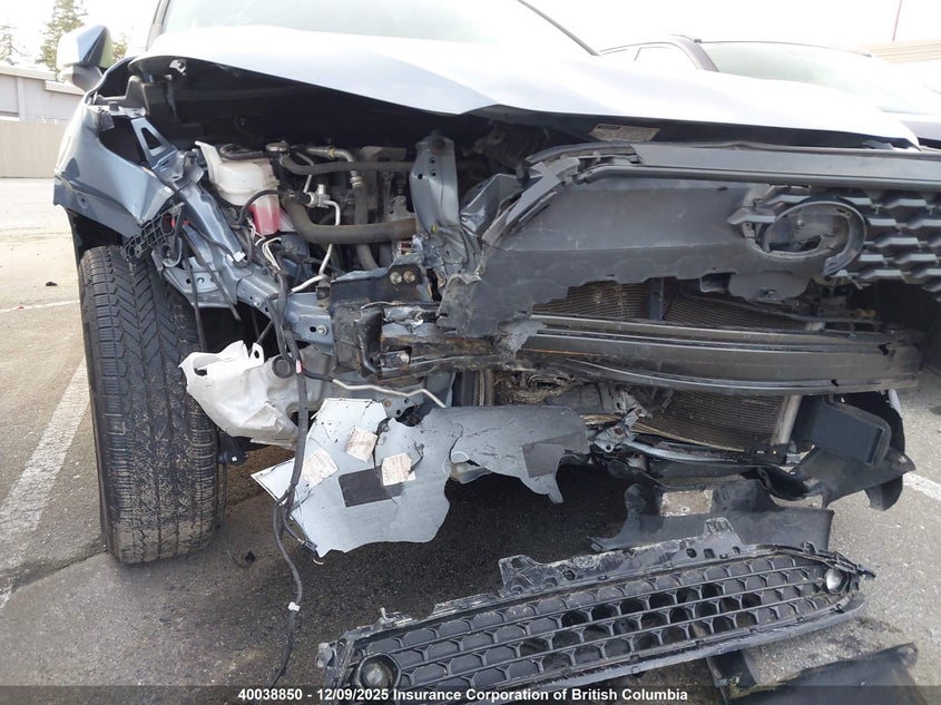 7MUBAABG5NV001757 2022 TOYOTA COROLLA CROSS photo no. 6