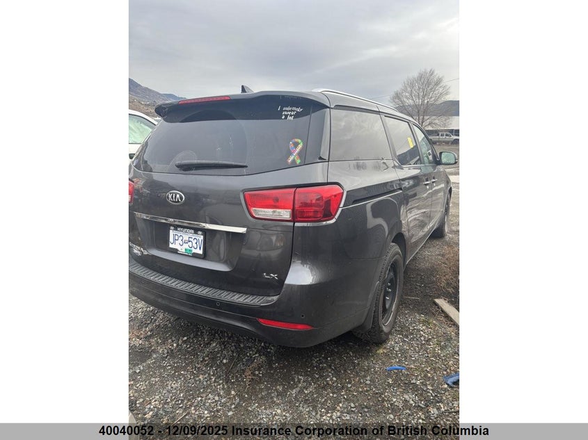 KNDMB5C14H6341116 2017 KIA SEDONA photo no. 3