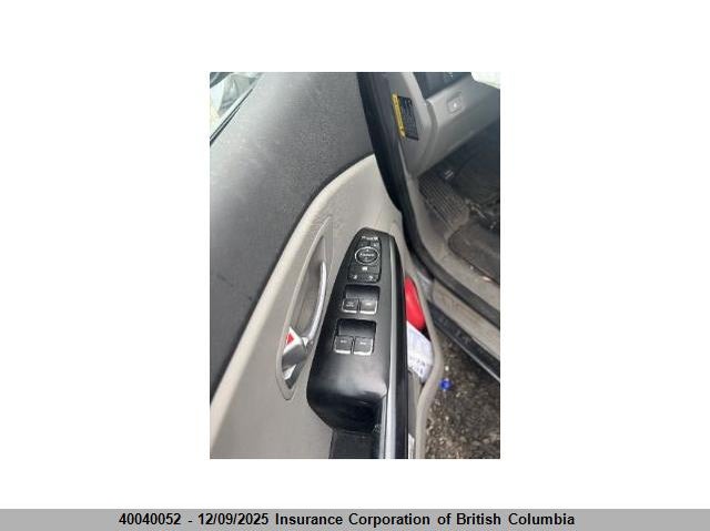 KNDMB5C14H6341116 2017 KIA SEDONA photo no. 8