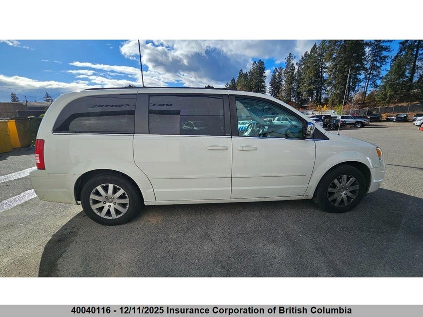 2A8HR54P78R816825 2008 CHRYSLER TOWN & COUNTRY photo no. 9