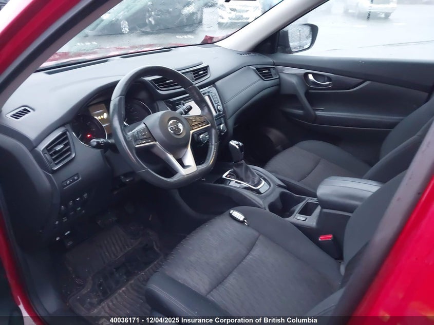 5N1AT2MV9HC817552 2017 NISSAN ROGUE photo no. 5