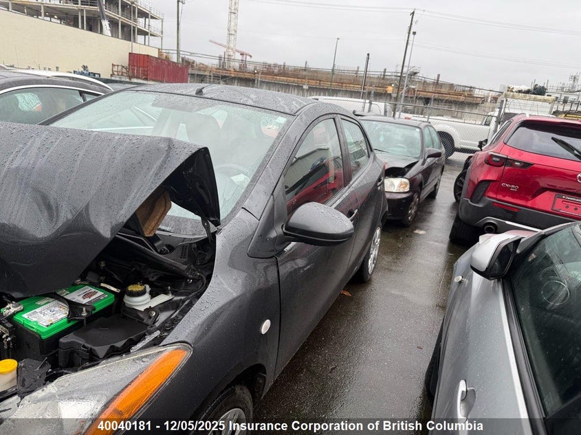 JM1DE1KY7D0163567 2013 MAZDA 2 photo no. 2