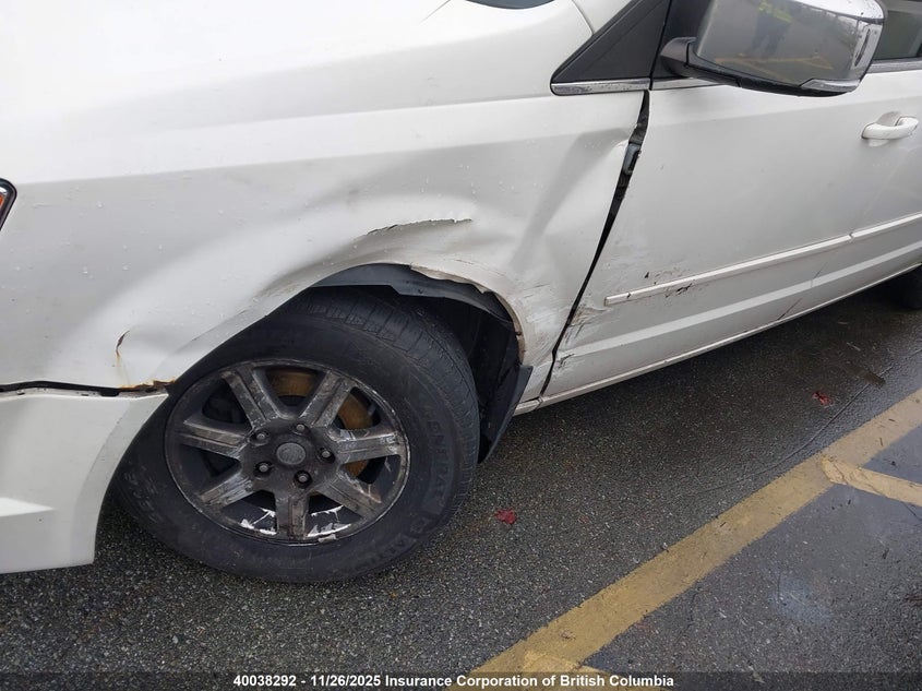 2A8HR54P88R734859 2008 CHRYSLER TOWN & COUNTRY photo no. 6