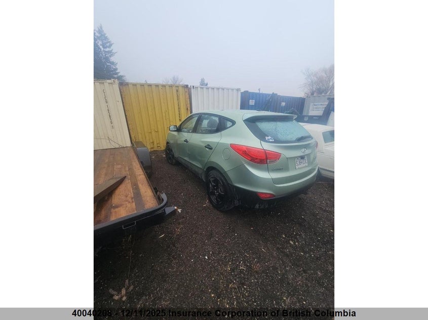 KM8JT3AC2AU110012 2010 HYUNDAI TUCSON photo no. 3